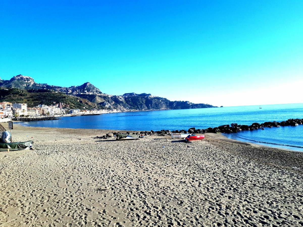 Alpha22 Apartment Giardini Naxos Luaran gambar